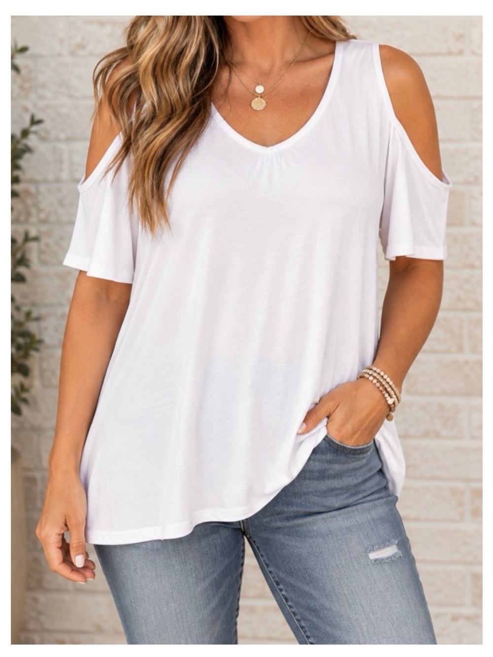 NWT AOLAKEKE Cold Shoulder Short Sleeve Top in White XXL